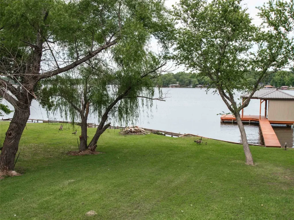 266 Hickory Hills Drive Murchison TX 75778