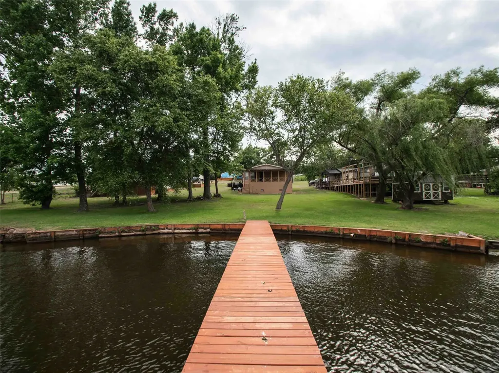 266 Hickory Hills Drive Murchison TX 75778