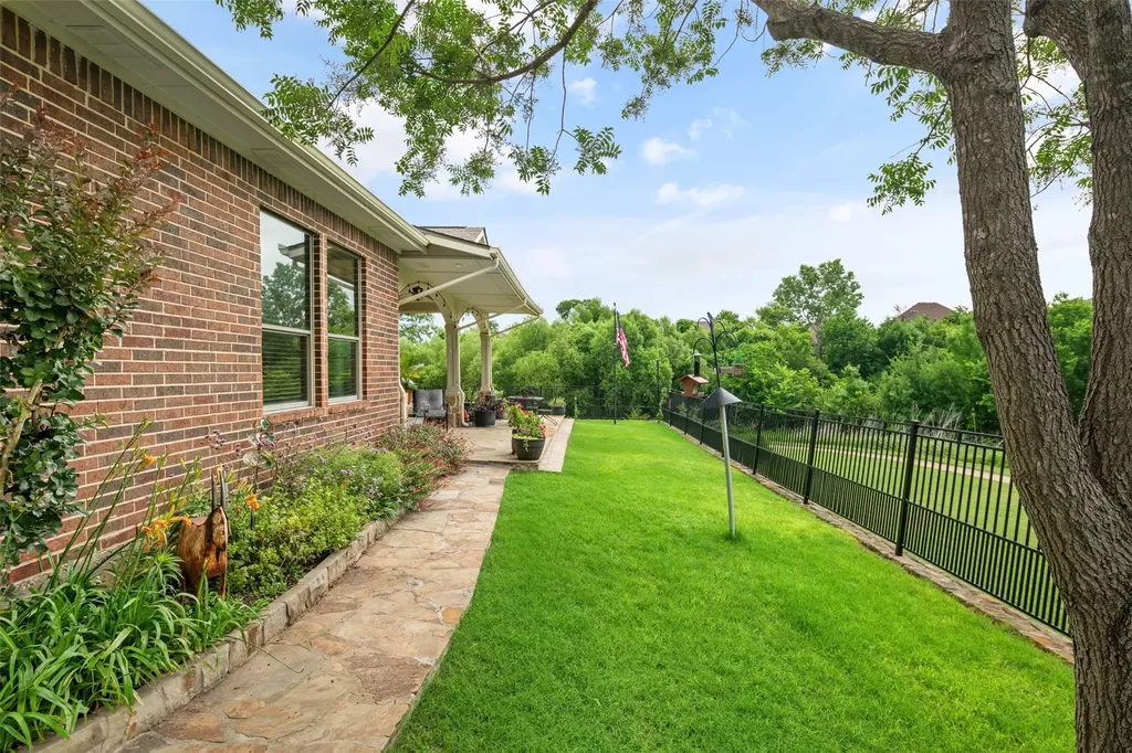 4528 Forest Glen Court Sachse TX 75048