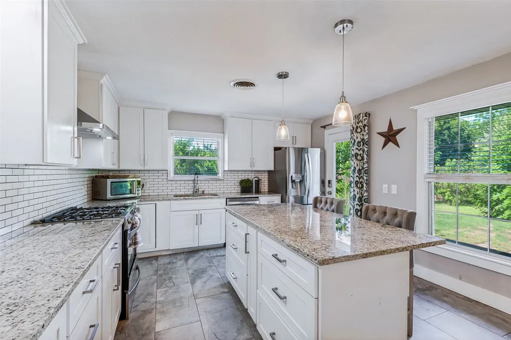 4006 Walnut Hill Lane Dallas TX 75229