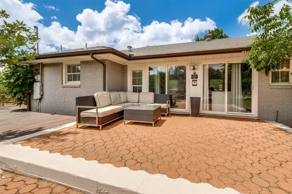4006 Walnut Hill Lane Dallas TX 75229