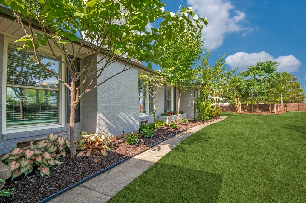 4006 Walnut Hill Lane Dallas TX 75229