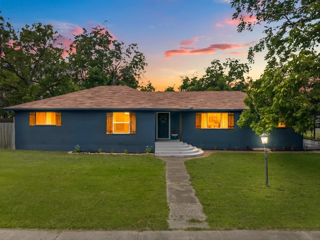 9338 5th Street Crawford TX 76638