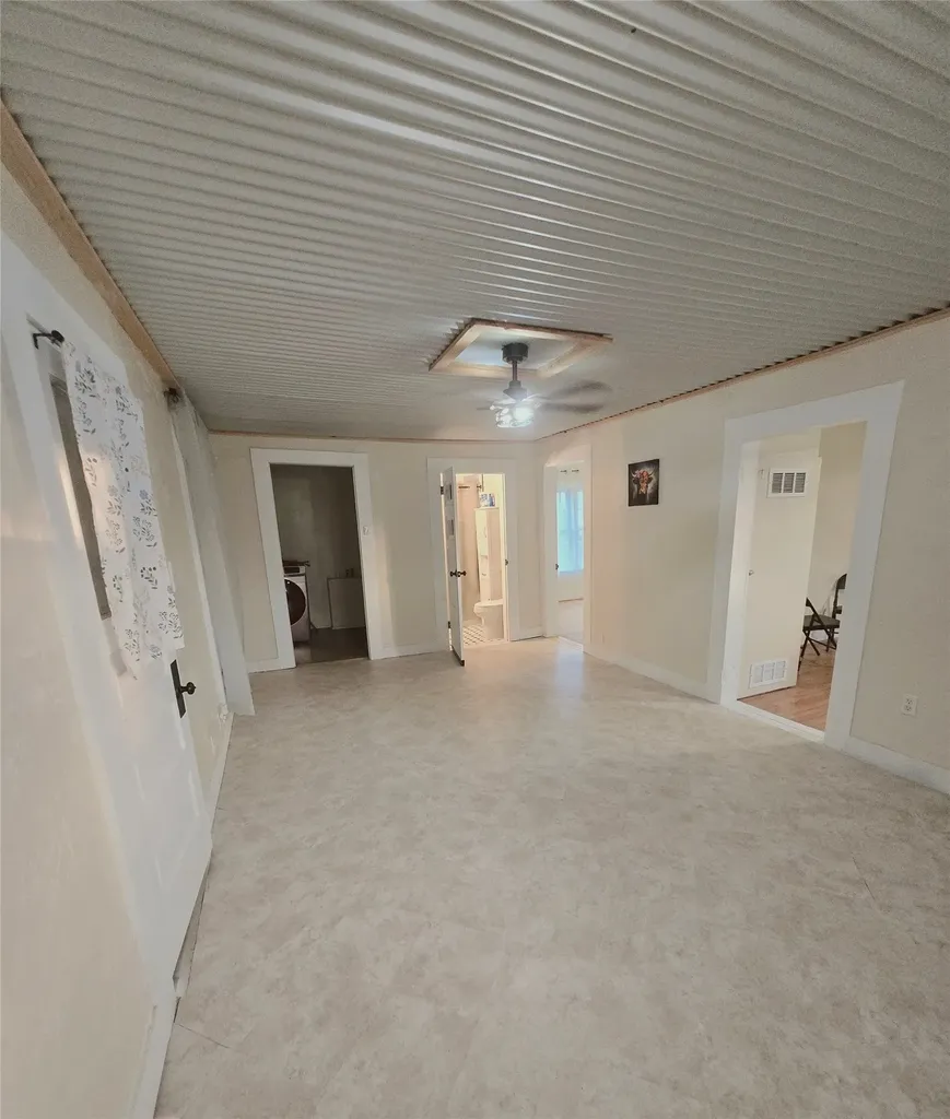 404 N Hill Street Itasca TX 76055