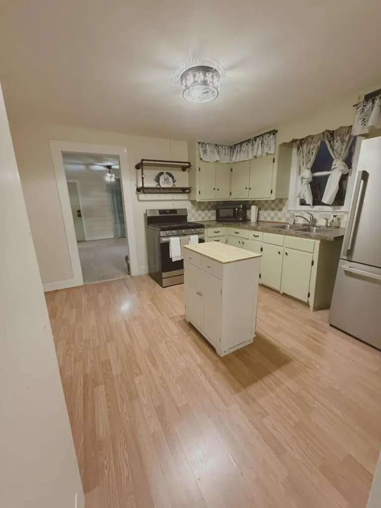 404 N Hill Street Itasca TX 76055