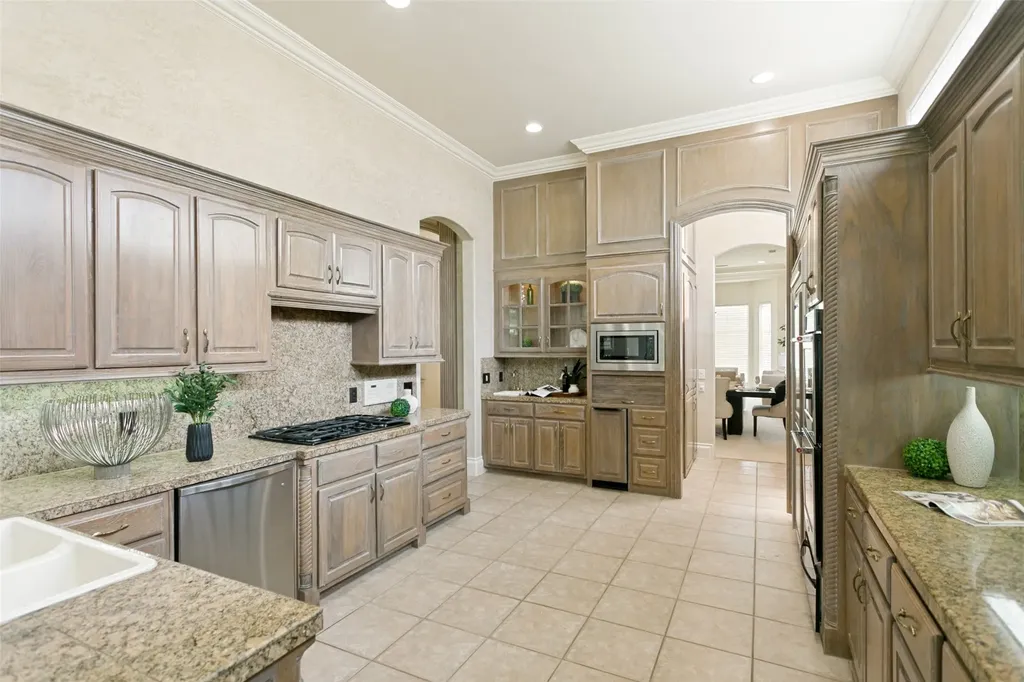 5864 Arrowhead Drive Frisco TX 75034