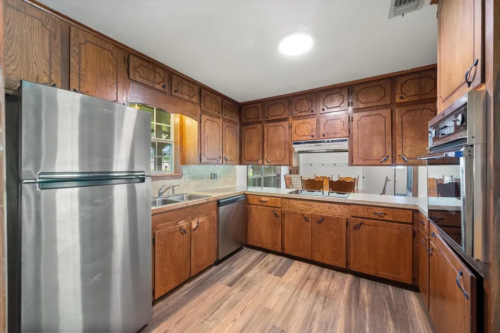 824 Stardust Lane Fairfield TX 75840