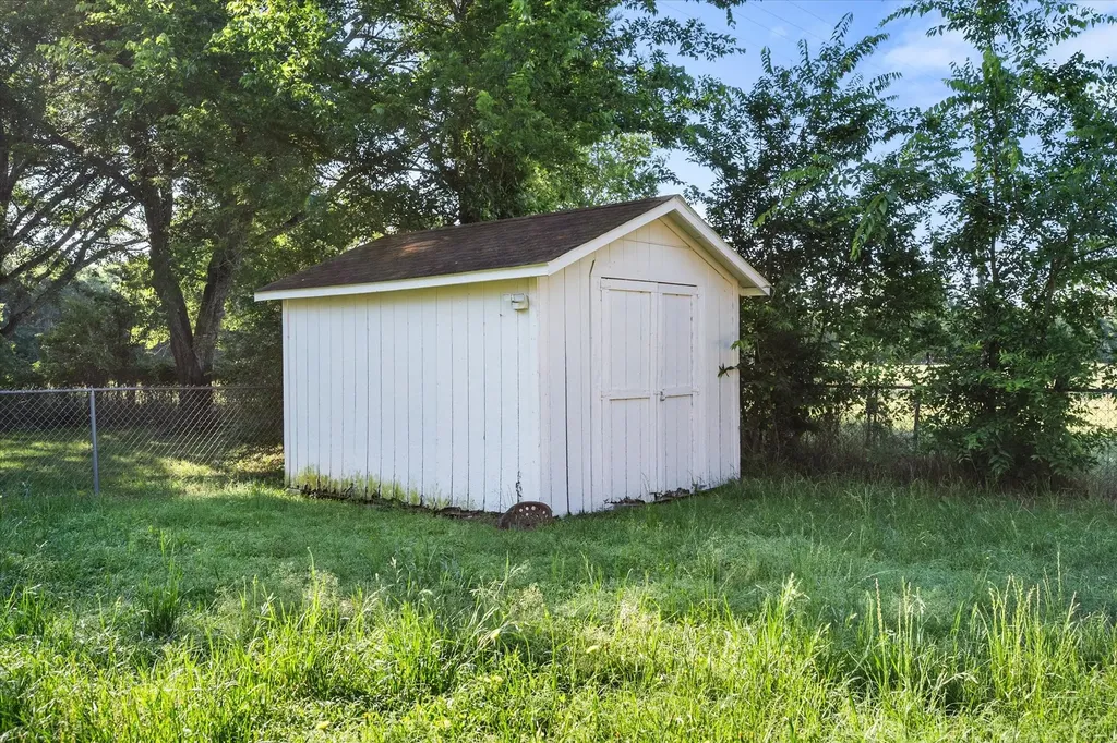 824 Stardust Lane Fairfield TX 75840