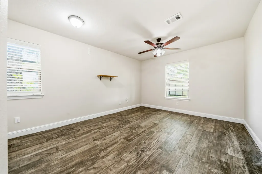 716 Retoma Park Drive Robinson TX 76706