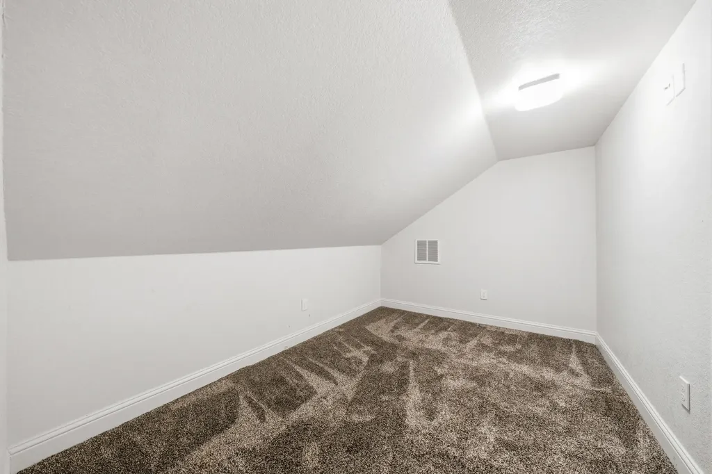 716 Retoma Park Drive Robinson TX 76706