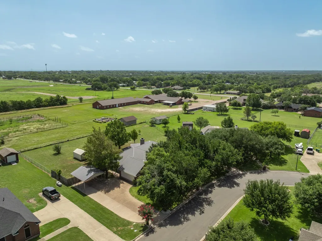 716 Retoma Park Drive Robinson TX 76706