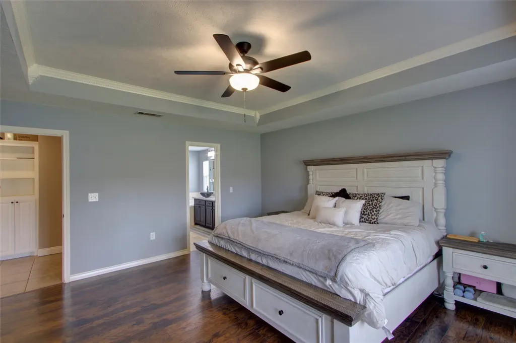 122 Corley Circle Wake Village TX 75501