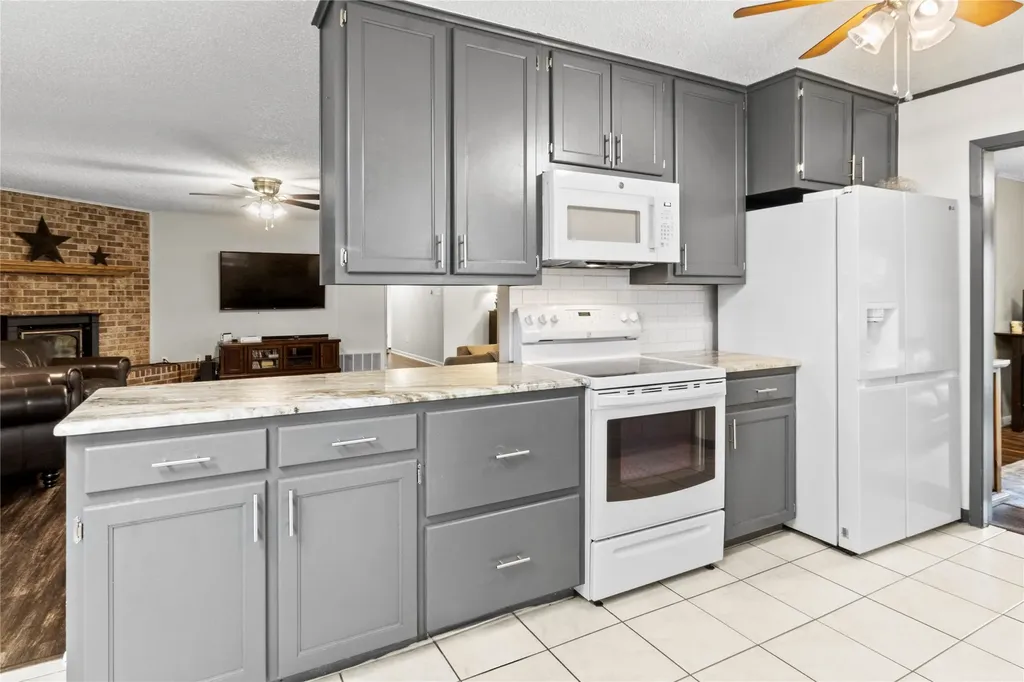 4 Circle . Drive Teague TX 75860
