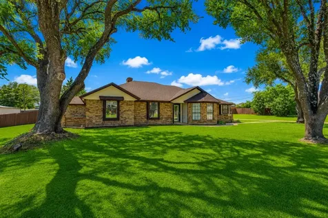 2721 N Hills Terrace Keene TX 76031