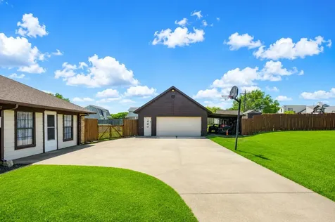 2721 N Hills Terrace Keene TX 76031