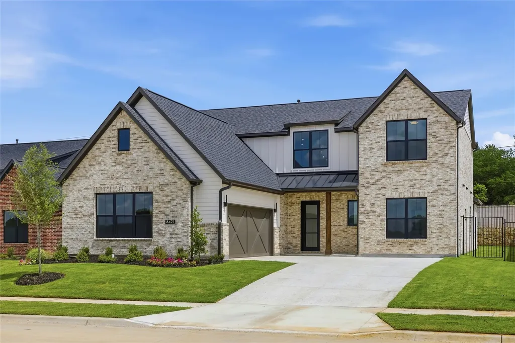 8421 Witt Street North Richland Hills TX 76182