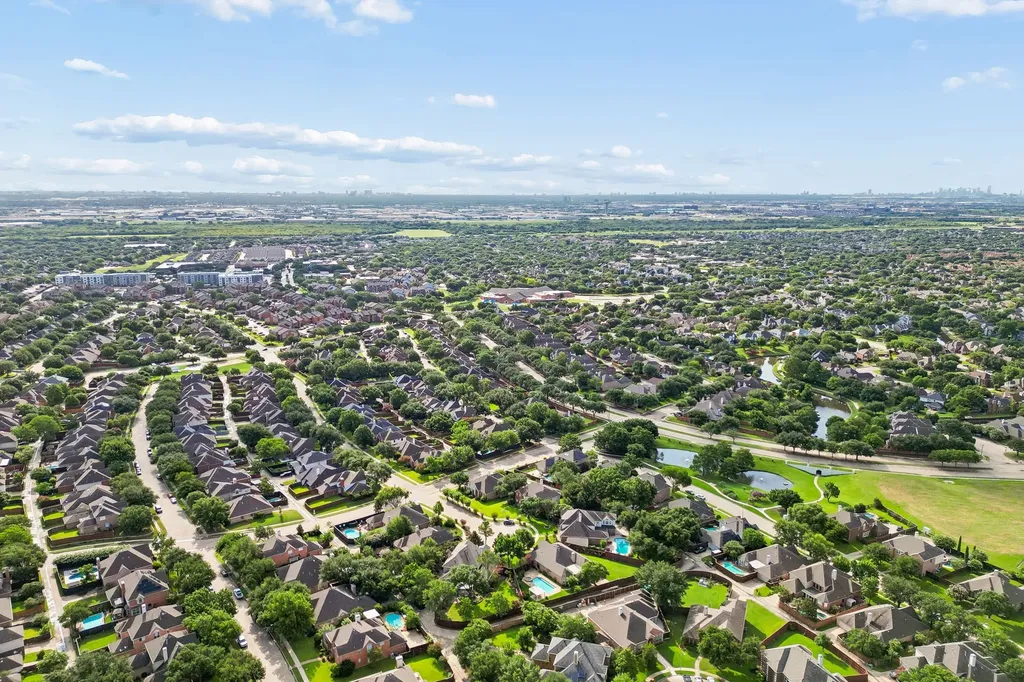9705 Valley Lake Court Irving TX 75063