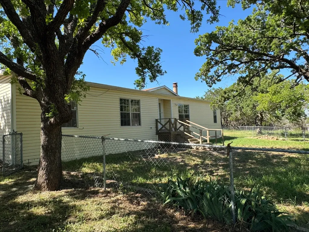 402 County Road 655 Tuscola TX 79562