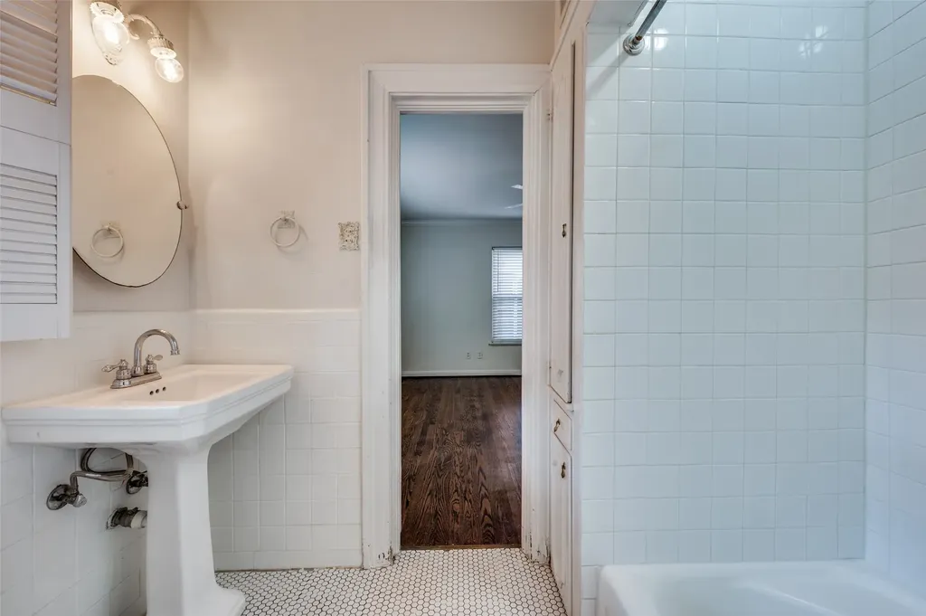 4543 Westway Avenue Highland Park TX 75205