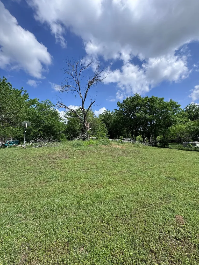 806 Old Base Road Aurora TX 76078