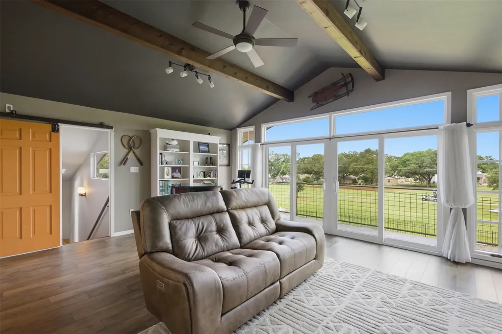 3217 Golfing Green Farmers Branch TX 75234