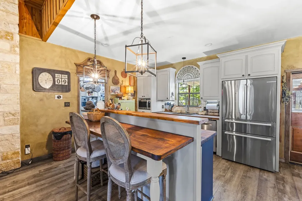 12102 Cedar Rock Parkway Crawford TX 76638
