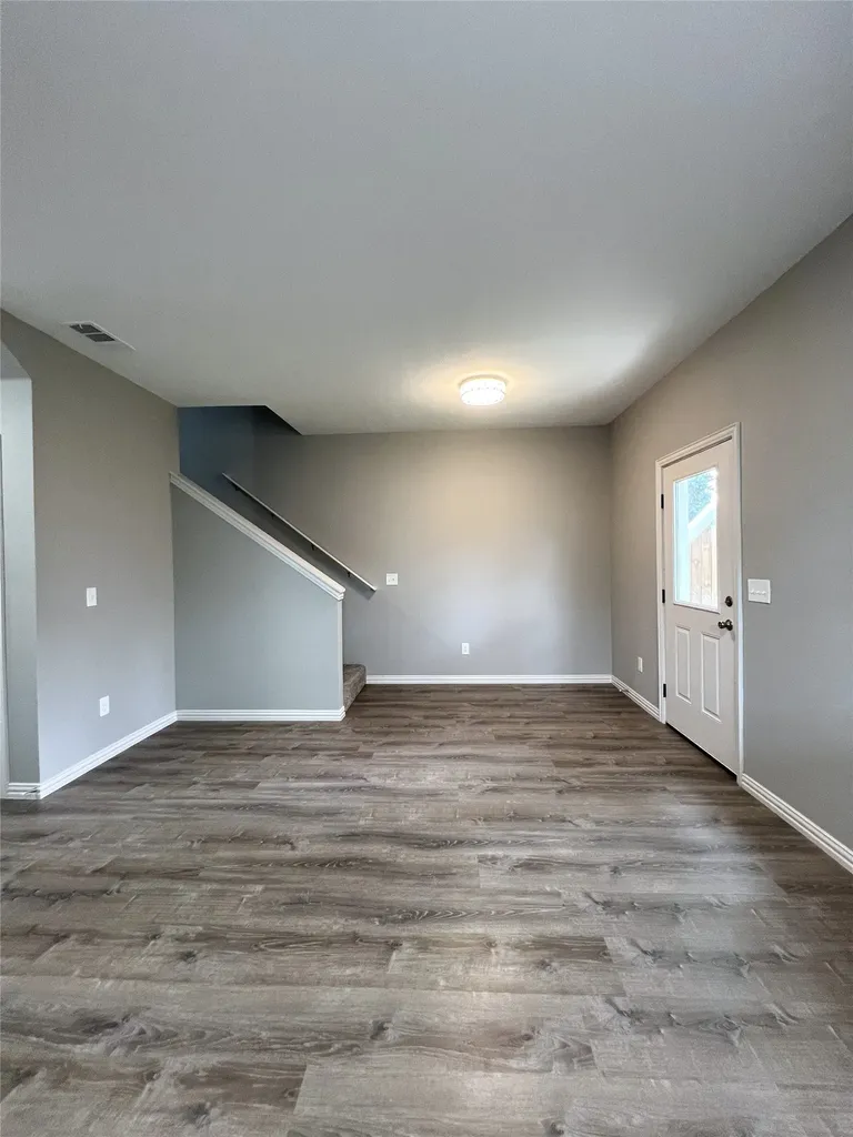 522-524 E State Highway 11 Tom Bean TX 75489