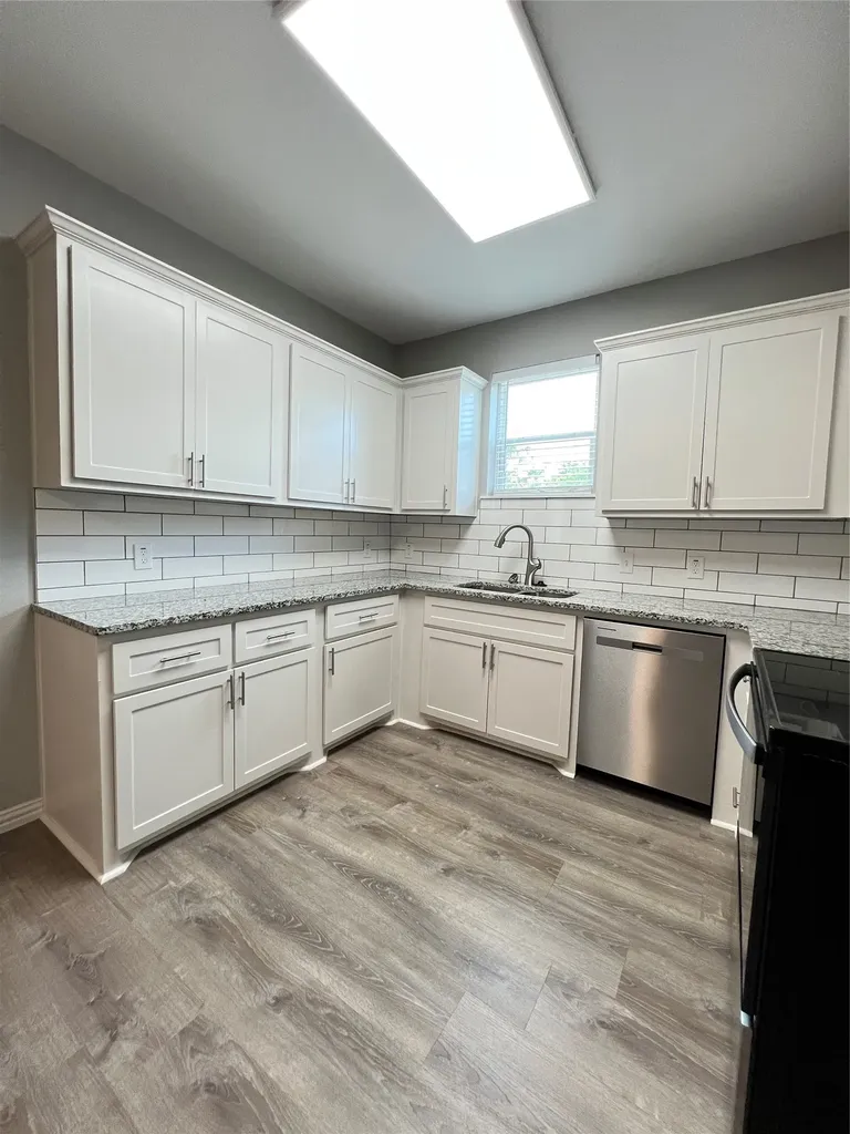 522-524 E State Highway 11 Tom Bean TX 75489
