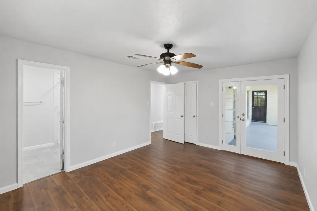 1917 Toplea Drive Euless TX 76040