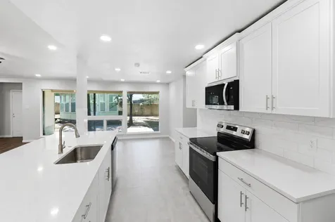 1917 Toplea Drive Euless TX 76040