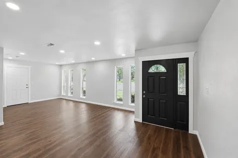 1917 Toplea Drive Euless TX 76040