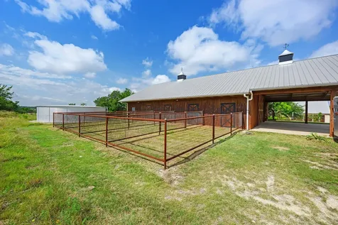 520 Holder Lane Dripping Springs TX 78620