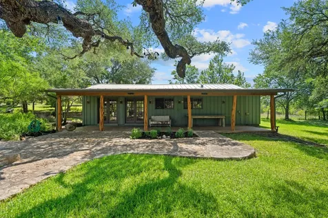 520 Holder Lane Dripping Springs TX 78620
