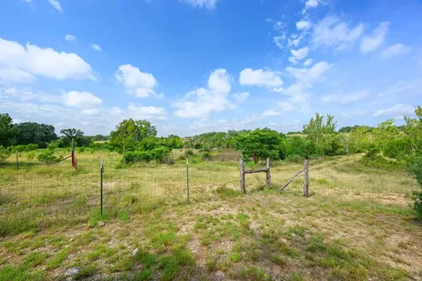 520 Holder Lane Dripping Springs TX 78620