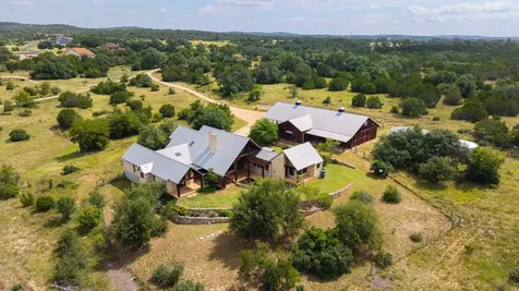 520 Holder Lane Dripping Springs TX 78620
