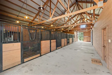 520 Holder Lane Dripping Springs TX 78620