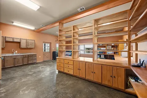 520 Holder Lane Dripping Springs TX 78620