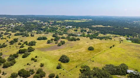 520 Holder Lane Dripping Springs TX 78620