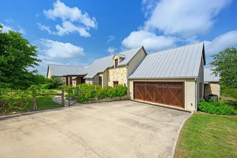 520 Holder Lane Dripping Springs TX 78620