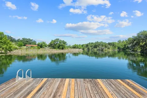 520 Holder Lane Dripping Springs TX 78620