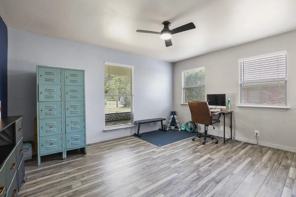946 W Laurel Street Sherman TX 75092