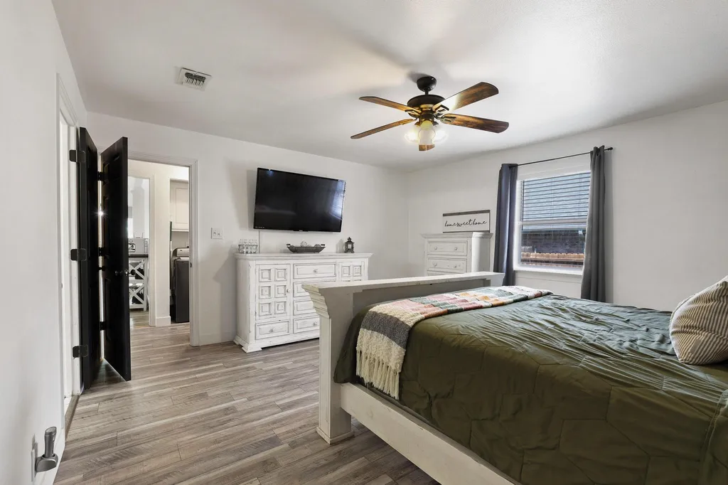 946 W Laurel Street Sherman TX 75092