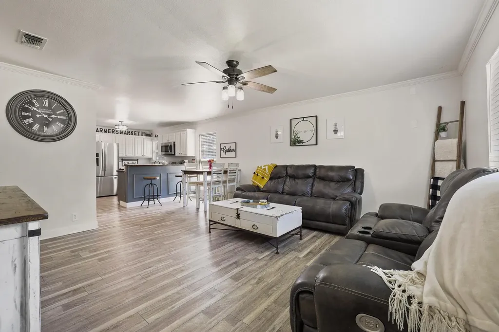 946 W Laurel Street Sherman TX 75092