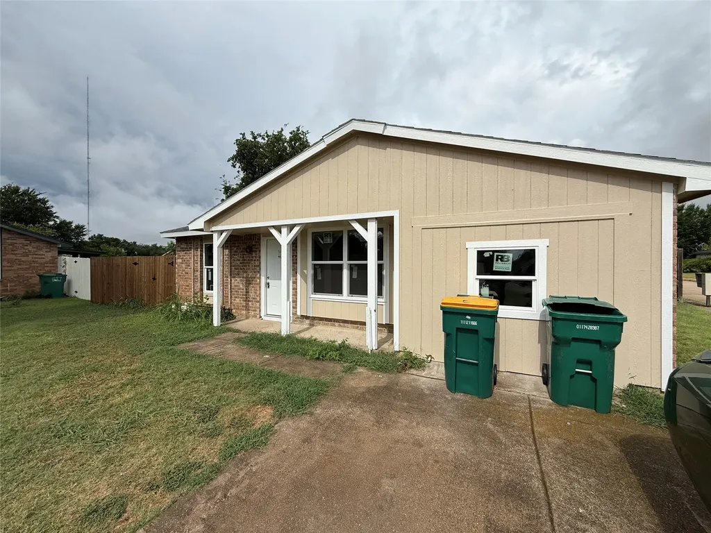 449 Jones Street Cedar Hill TX 75104