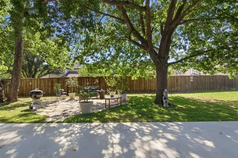 2505 Hillview Court Denton TX 76209