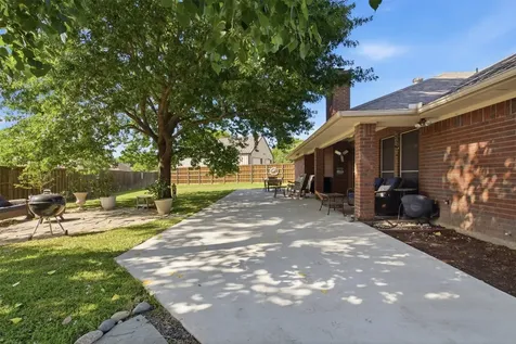 2505 Hillview Court Denton TX 76209