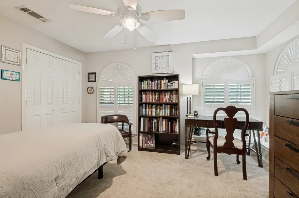 1212 Boardwalk Street Arlington TX 76011