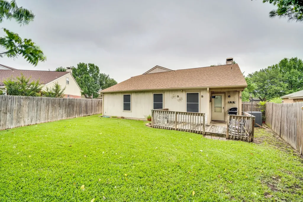 622 Lemon Drive Arlington TX 76018