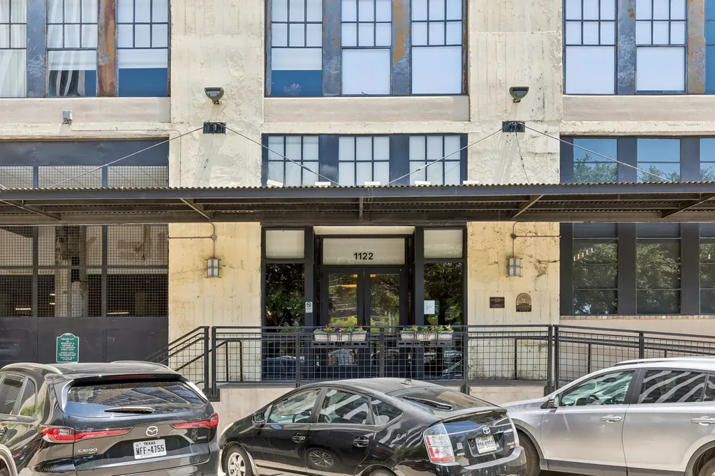 1122 Jackson Street Dallas TX 75202