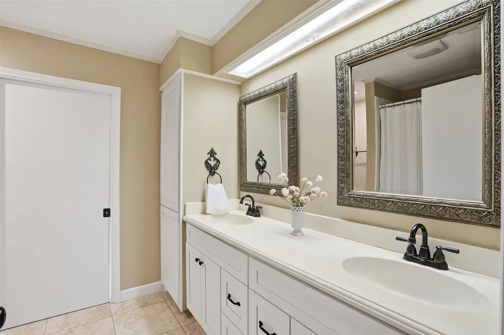 3812 Lands End Street Fort Worth TX 76109